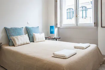 Chiado Insuites 100 Апартаменты Лиссабон